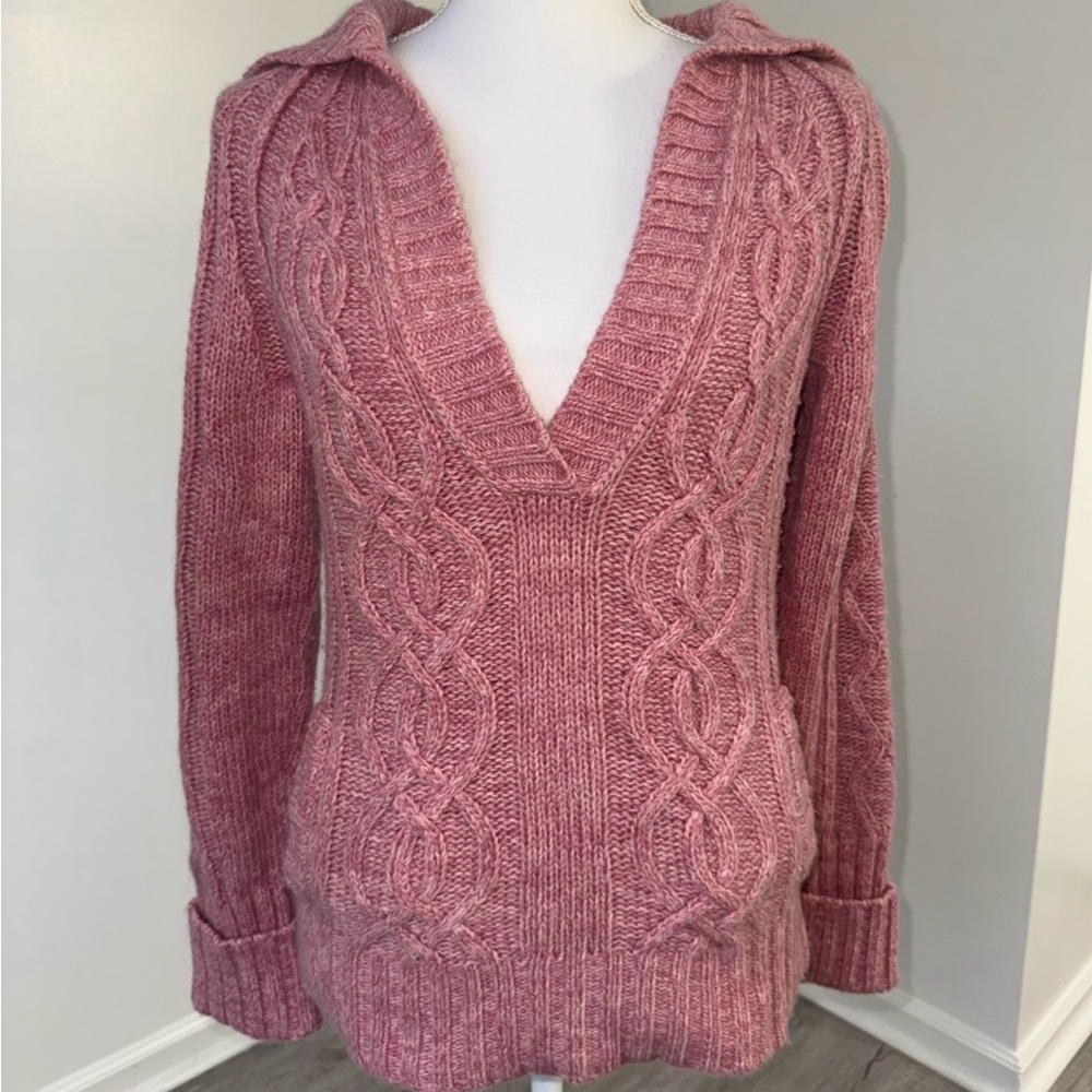 American Eagle Pink Cable Knit Deep V Collared Sweater Women’s Size L Y2K